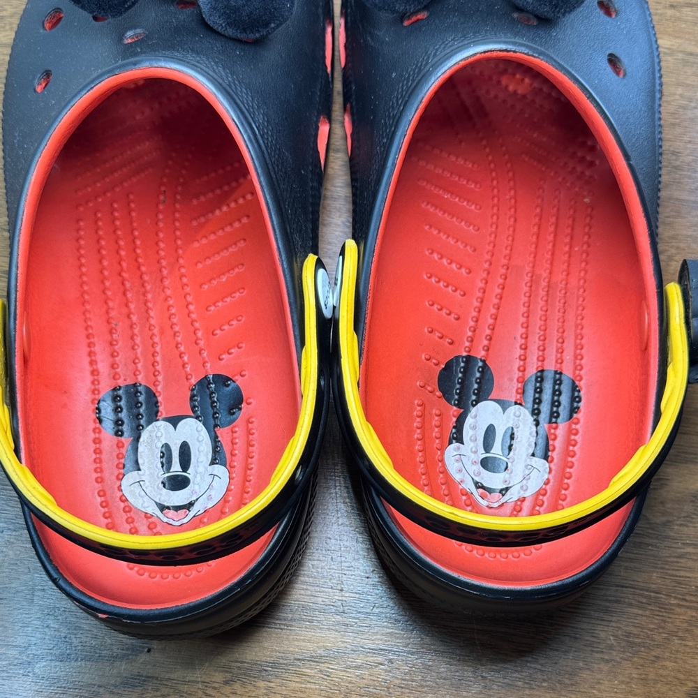 Disney Mickey Mouse Classic Crocs Clogs, Unisex Adult, Womens sz 11 / Mens sz 9 - Picture 7 of 16